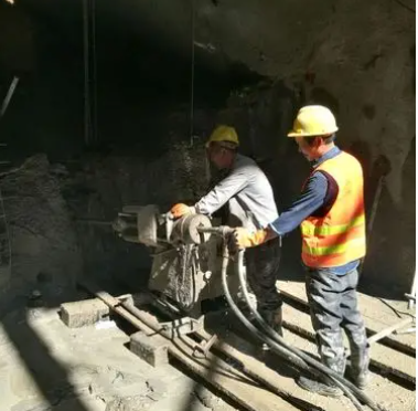 呼兰水下抗分散灌浆料特点 水下不分散注浆料介绍